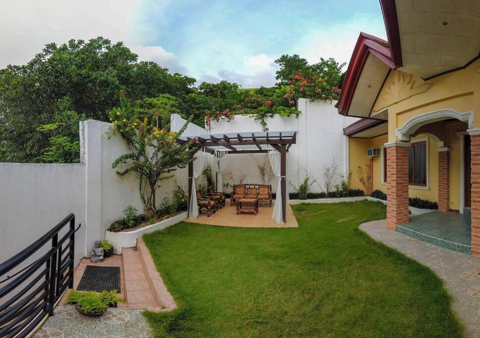 Twin House Villa Coron Exterior photo